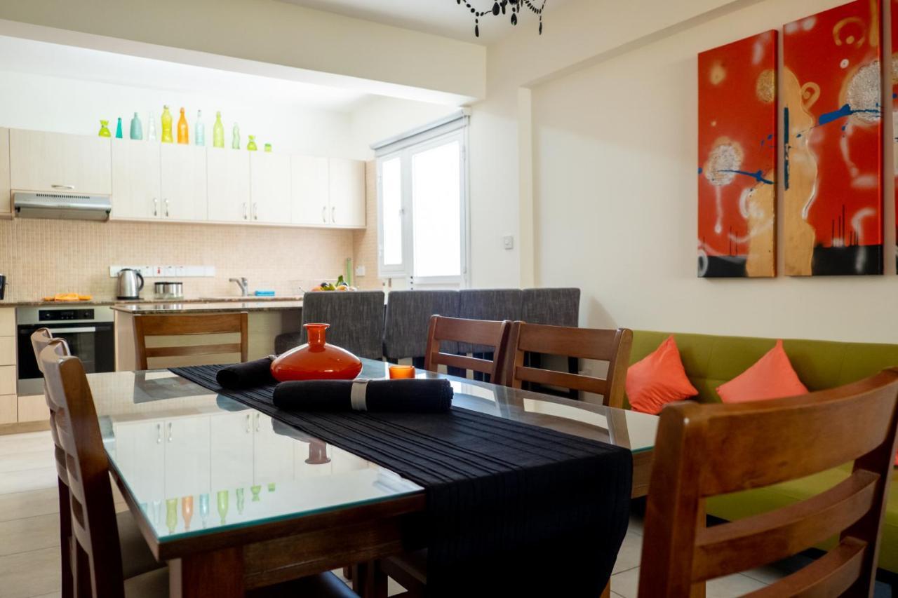 Stylish 2 Bedroom Apartment In Pegia Peyia Luaran gambar